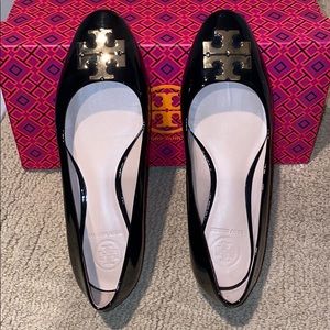 Tory Burch Black Raleigh Patent Leather Flats sz 6